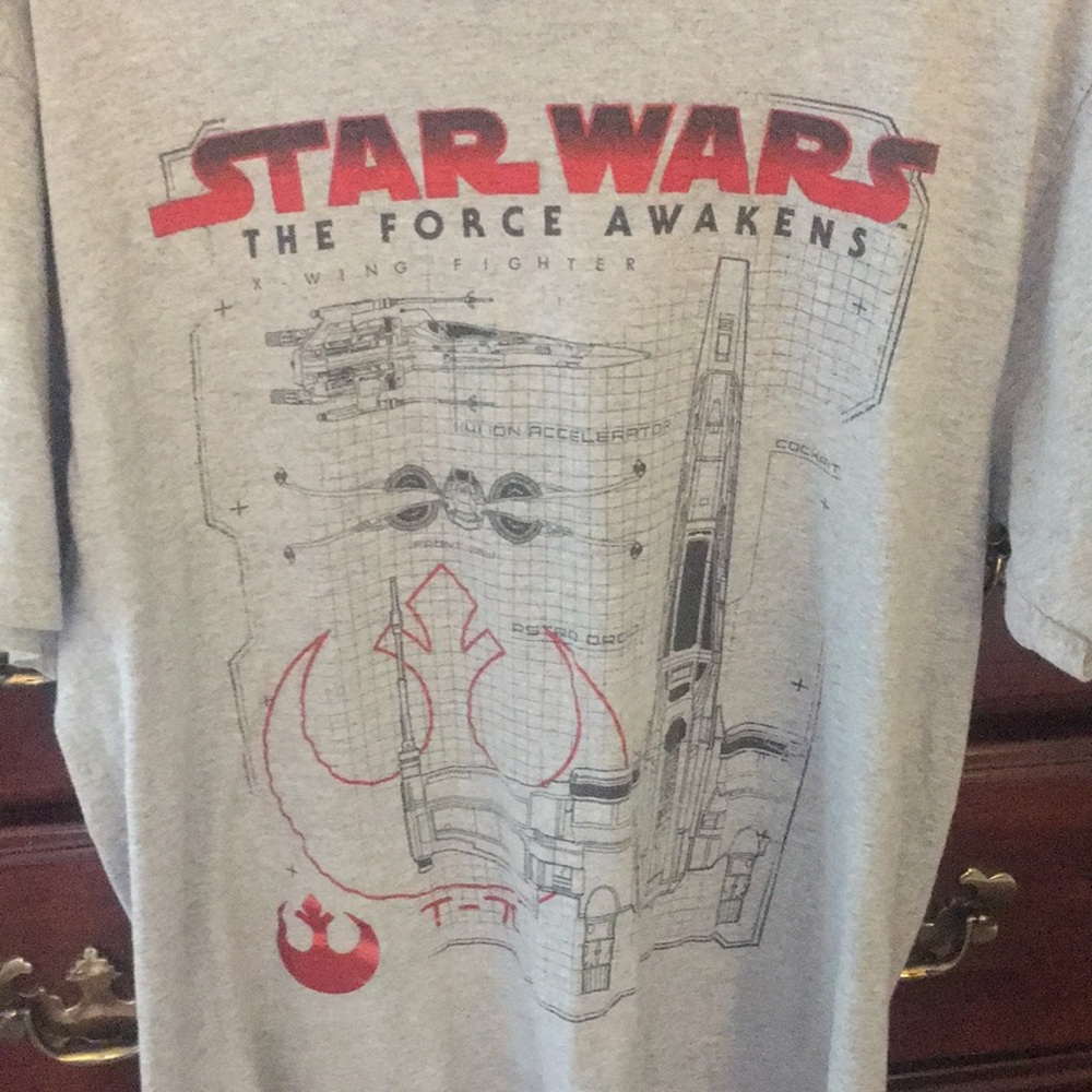 Men’s Star Wars t shirt